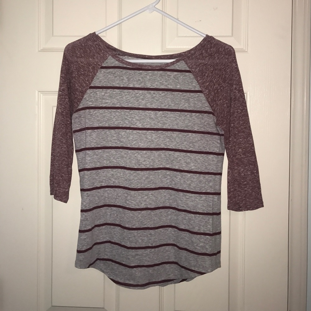 Wet seal gray & red striped quarter length sleeve